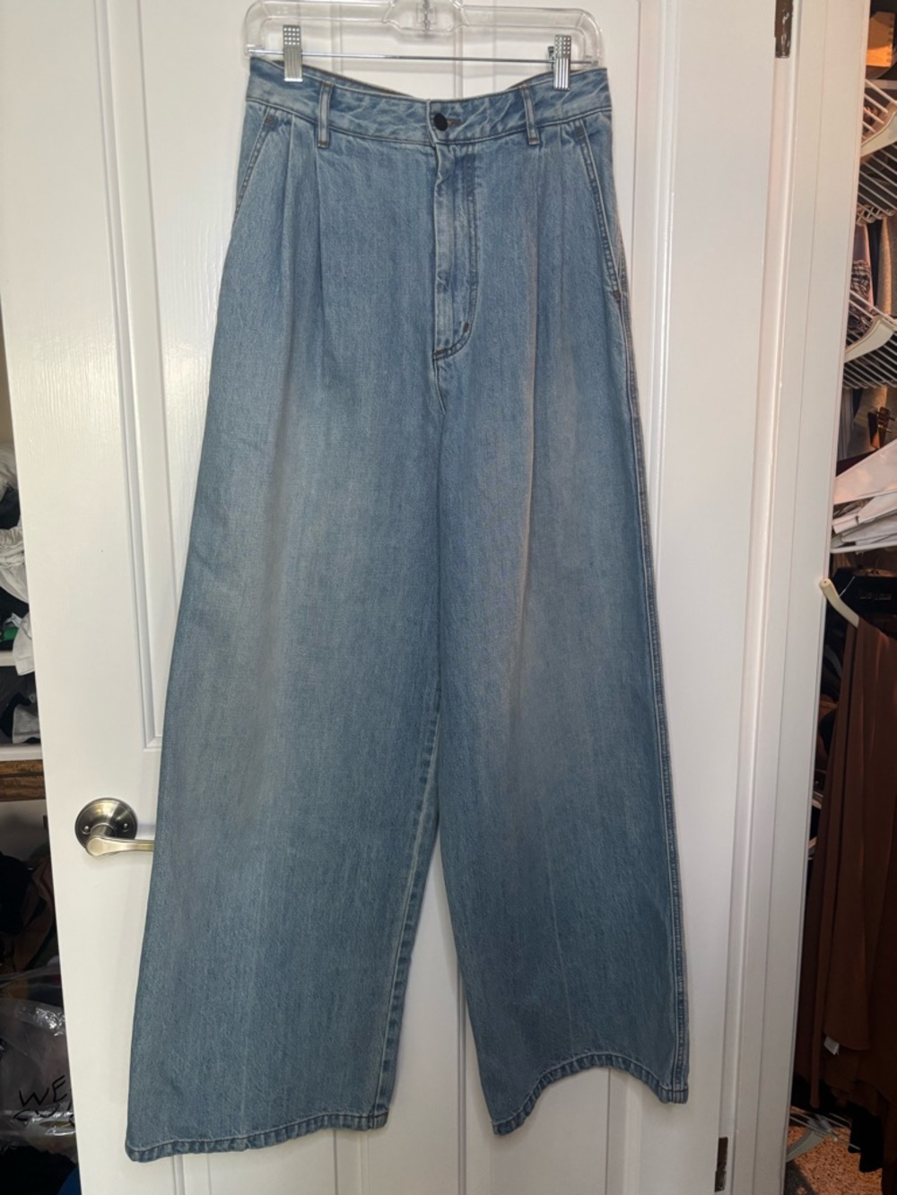 NWT KALLMEYER Wide Leg Pleated Light Wash Denim Jeans size 8
